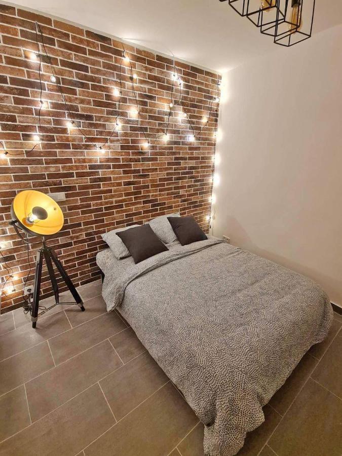 Gregbnb - Centre Ancien - T2 Style Loft Toulon Exterior photo