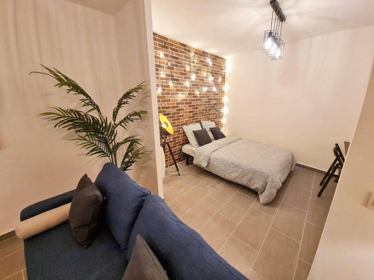 Gregbnb - Centre Ancien - T2 Style Loft Toulon Exterior photo